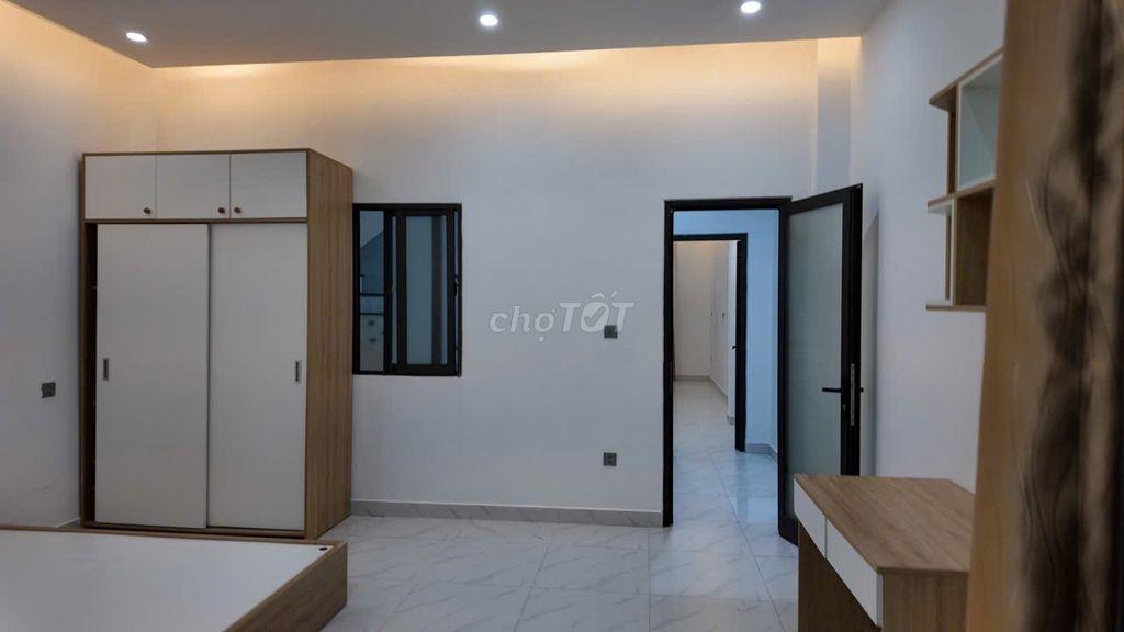 Nhà 4 tầng đẹp, full nội thất, cách dự án AEON MALL Hoà Xuân 1km