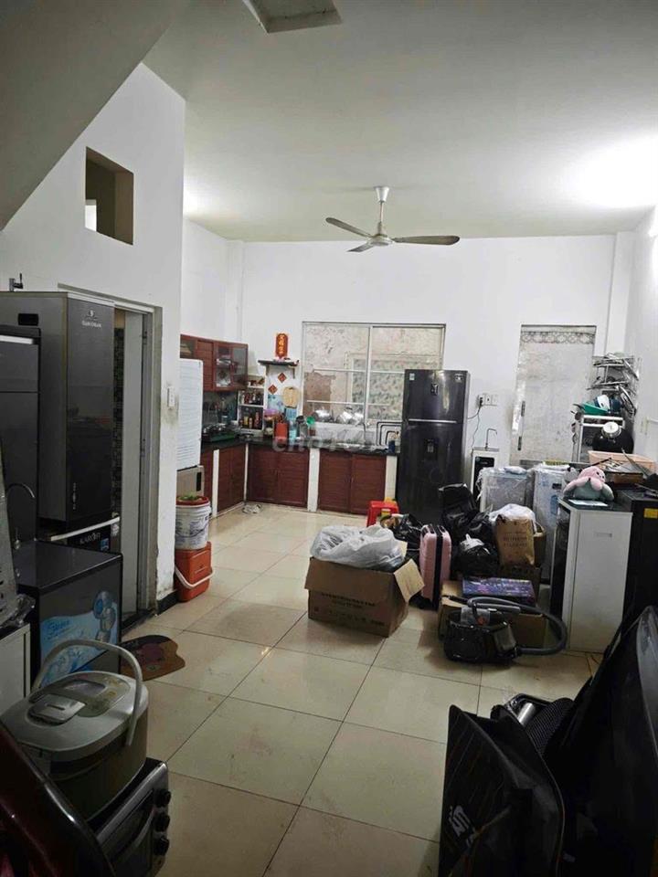 Bán nhà mặt tiền khu vực gần Aeon Bình Tân
