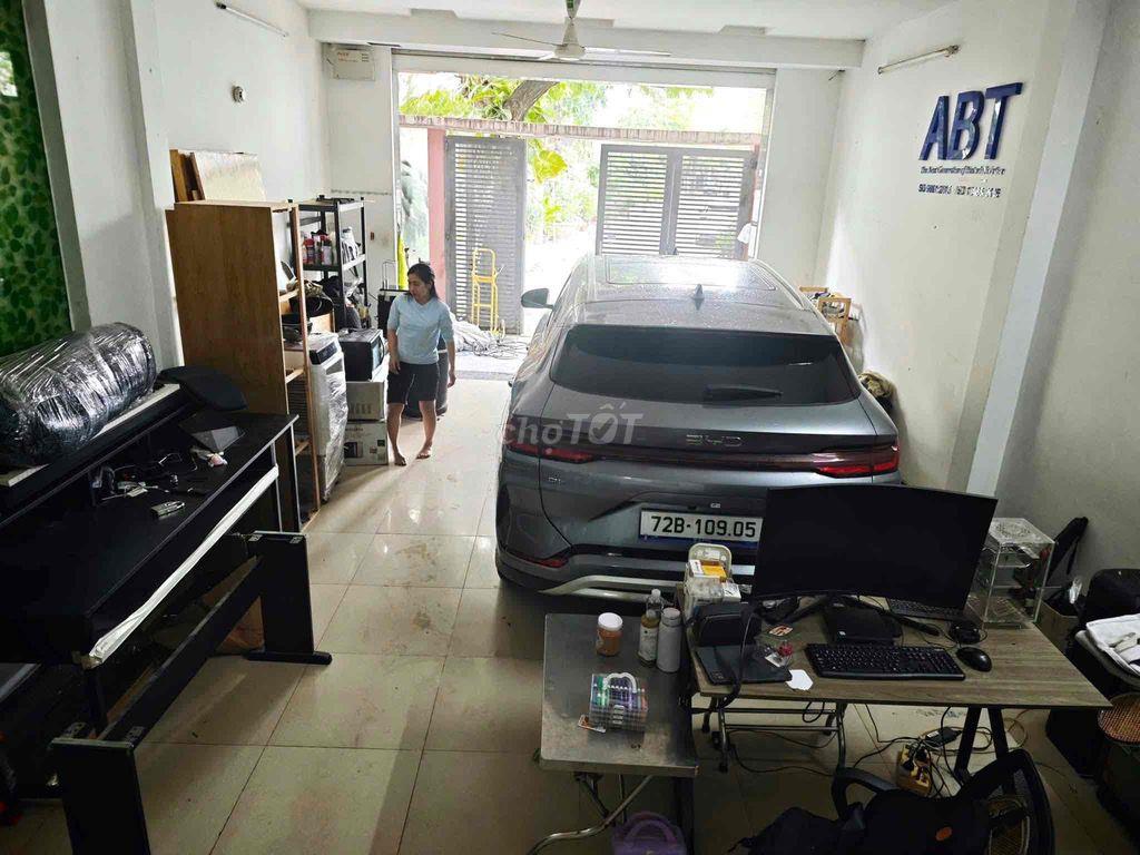 Bán nhà mặt tiền khu vực gần Aeon Bình Tân