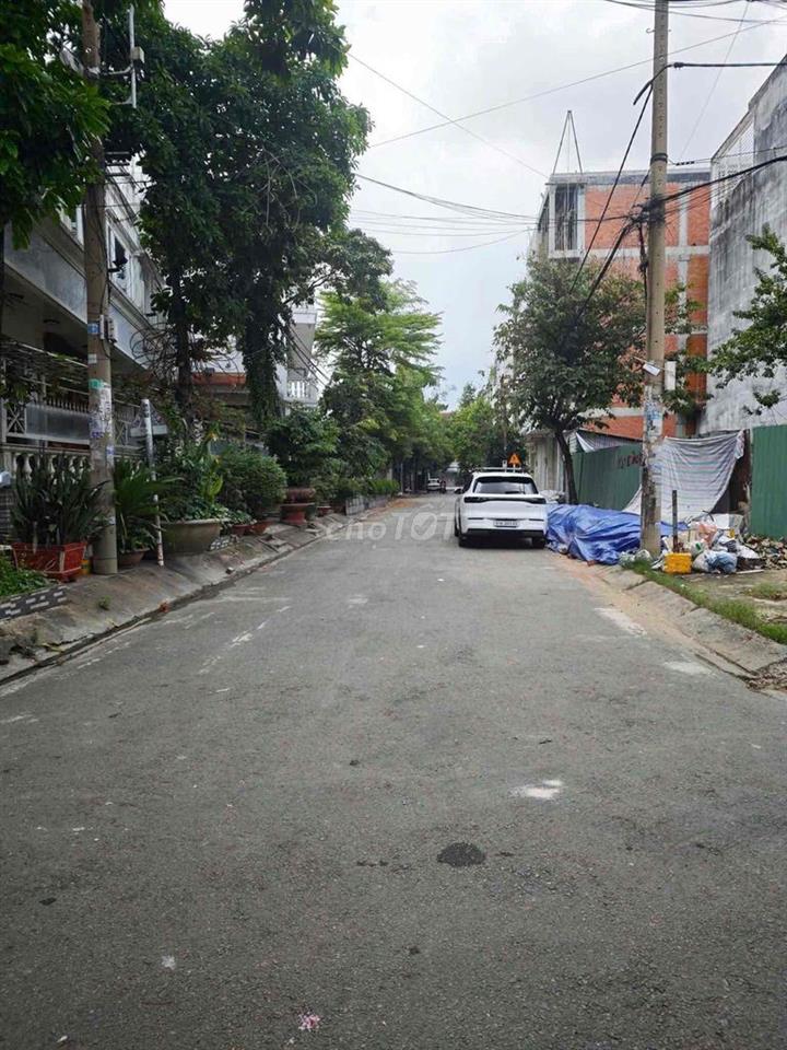 Bán nhà mặt tiền khu vực gần Aeon Bình Tân