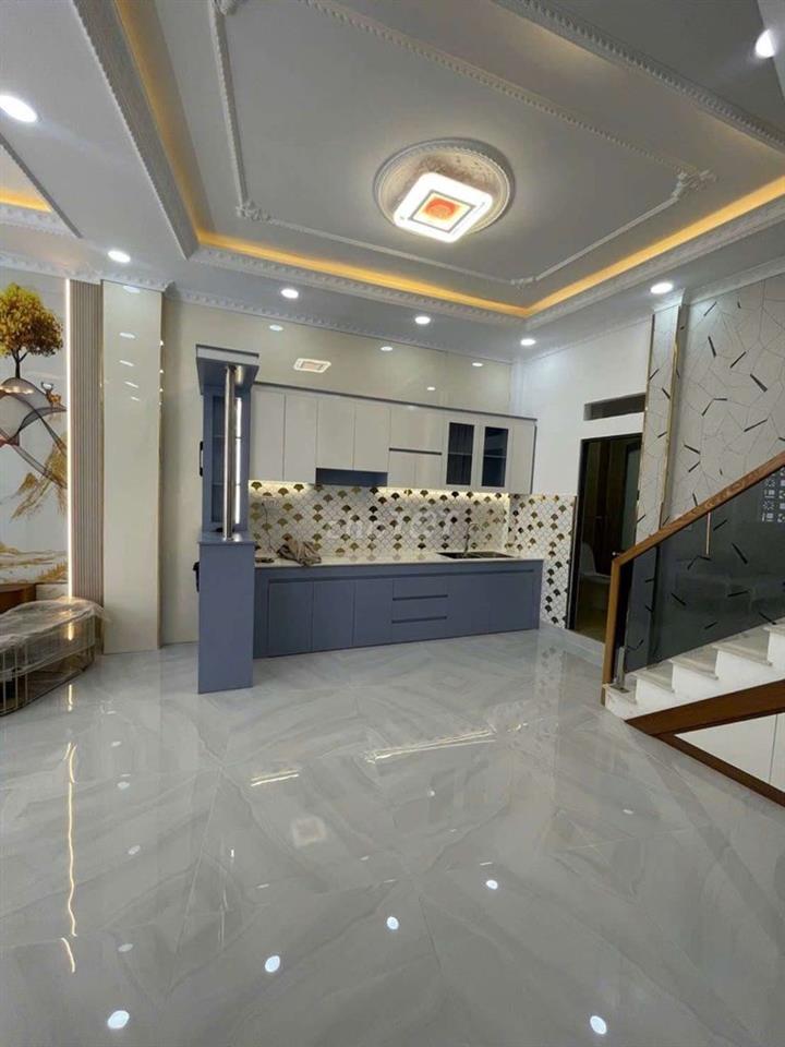 Nhà gần vòng xoay Phú Lâm, gần mặt tiền đường, nhà 3 tầng, dt: 50m².