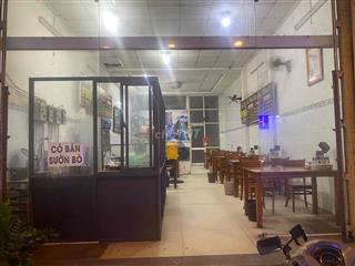 e muốn sang nhượng lại quán phở