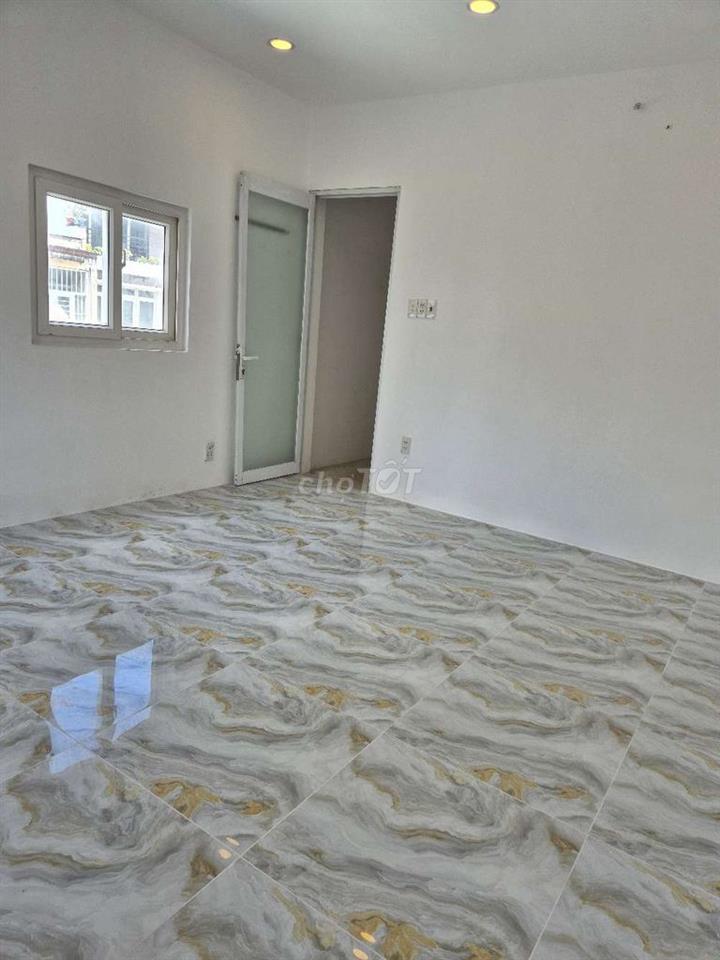 Nhà Mặt tiền vị trí đẹp khu trung tâm kế bên Chợ Rạch Ông, Q8