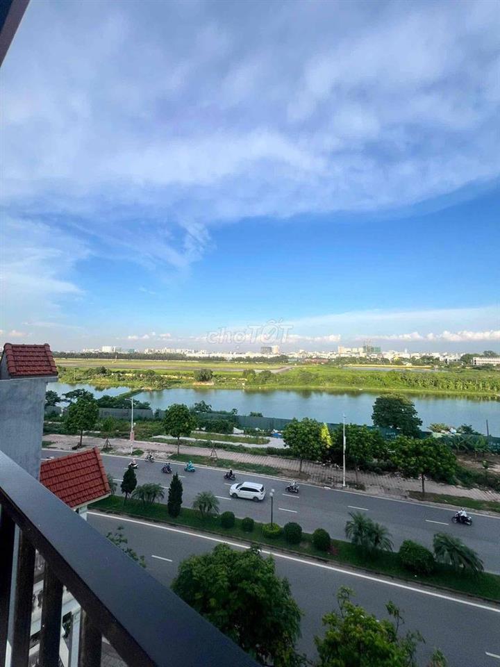 Cho thuê nguyên căn 55m2 192 Hồng Tiến, Bồ Đề, Hà Nội cách cầu Chương