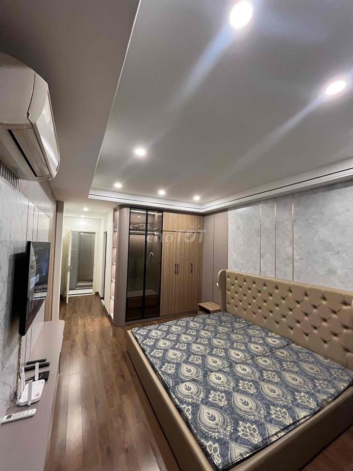 Cho thuê nguyên căn 55m2 192 Hồng Tiến, Bồ Đề, Hà Nội cách cầu Chương