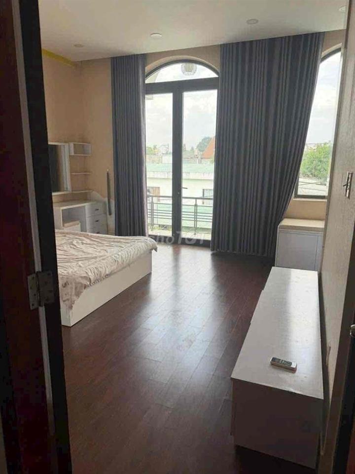 Cho thuê căn hộ dịch vụ full nội thất vào ở liền
