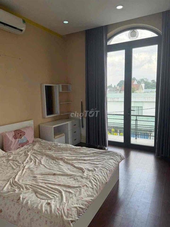 Cho thuê căn hộ dịch vụ full nội thất vào ở liền