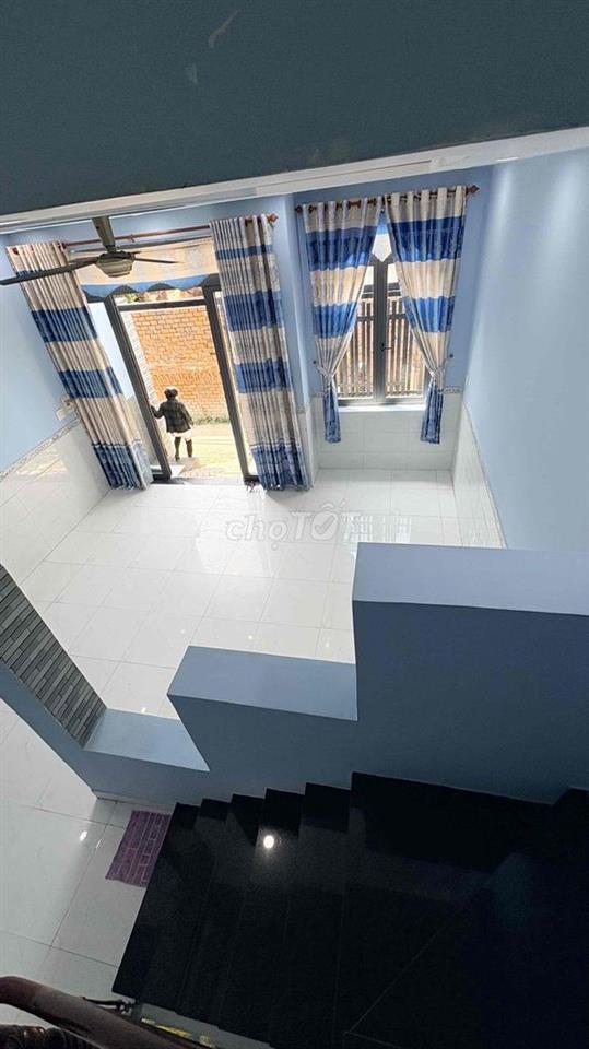 CHíNH CHỦ BÁN NHÀ 1 TRỆT 1 LẦU SỔ HỒNG RIÊNG THỔ CƯ- NGAY CHỢ TÂN VẠN
