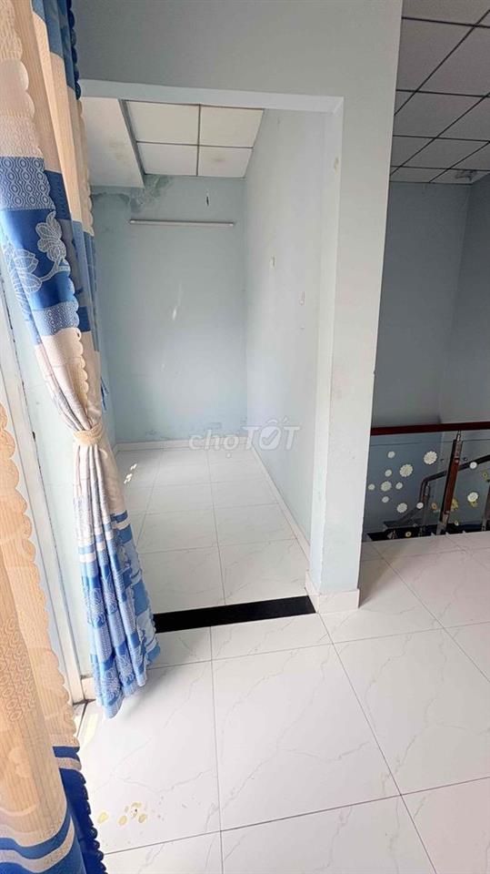 CHíNH CHỦ BÁN NHÀ 1 TRỆT 1 LẦU SỔ HỒNG RIÊNG THỔ CƯ- NGAY CHỢ TÂN VẠN