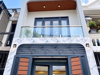 🏡 Chỉ: 5,4 Tỷ-Nhà 3 Tầng full Nội Thất-DTSD: 108 m²-Hẻm Xe Tải