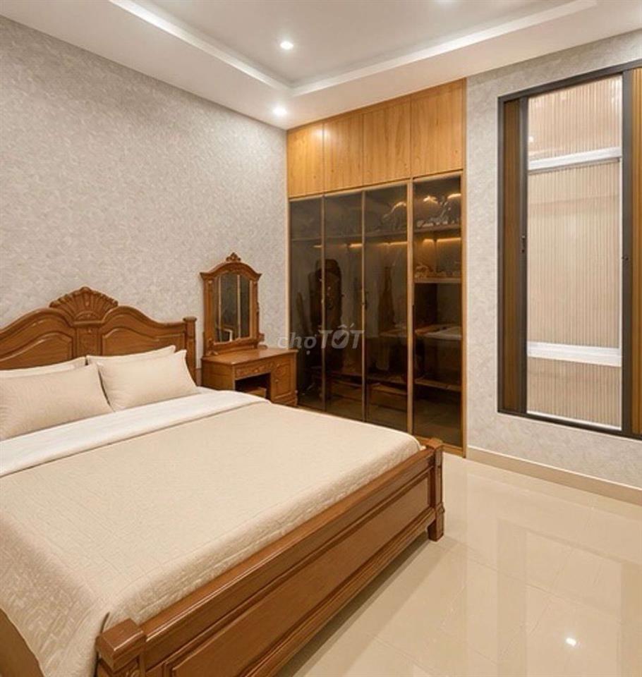 Chỉ:7,1 Tỷ-4 Tầng-Sân Thượng-DT: 56 m2, Hẻm Xe Tải, Hẻm Thông,