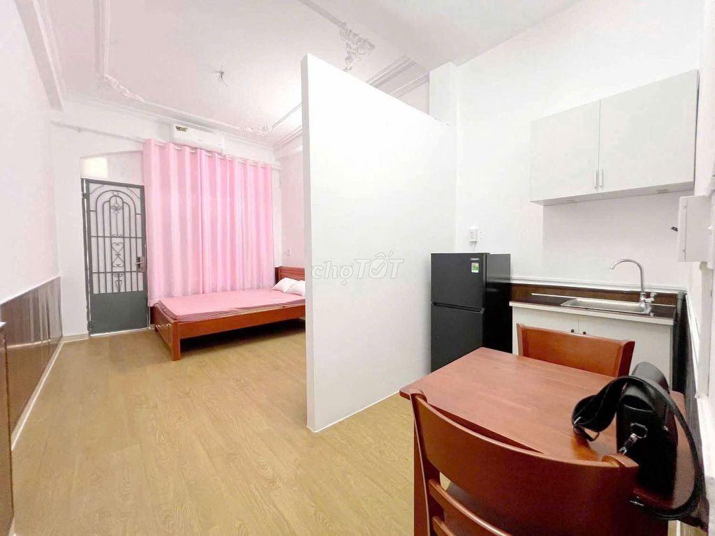 CĂN HỘ BAN CÔNG THOÁNG – BẾP TÁCH BIỆT – FULL NỘI THẤT GẦN ETOWN