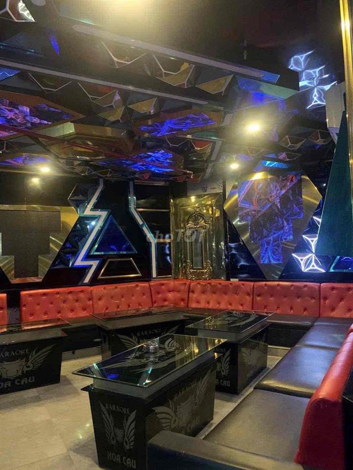 chủ nhà càn tiền gấp lo việc gia đình càn bán quán karaoke cao cấp