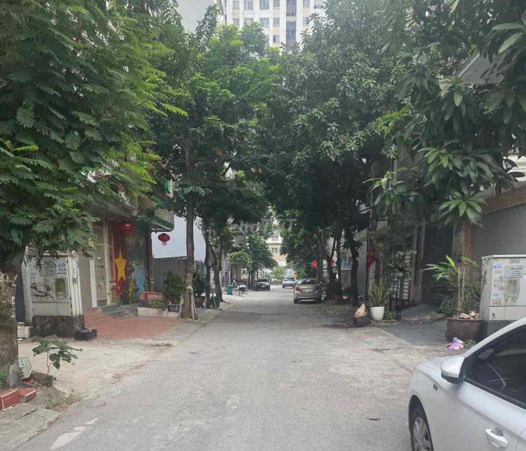 Chính chủ cần bán nhanh nhà 4 tầng khu dịch vụ mậu lương - hà đông Diệ