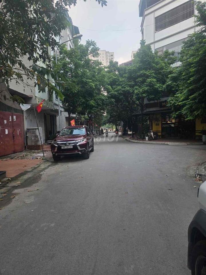 Chính chủ cần bán nhanh nhà 4 tầng khu dịch vụ mậu lương - hà đông Diệ