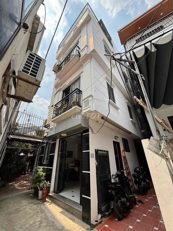 cần bán nhà