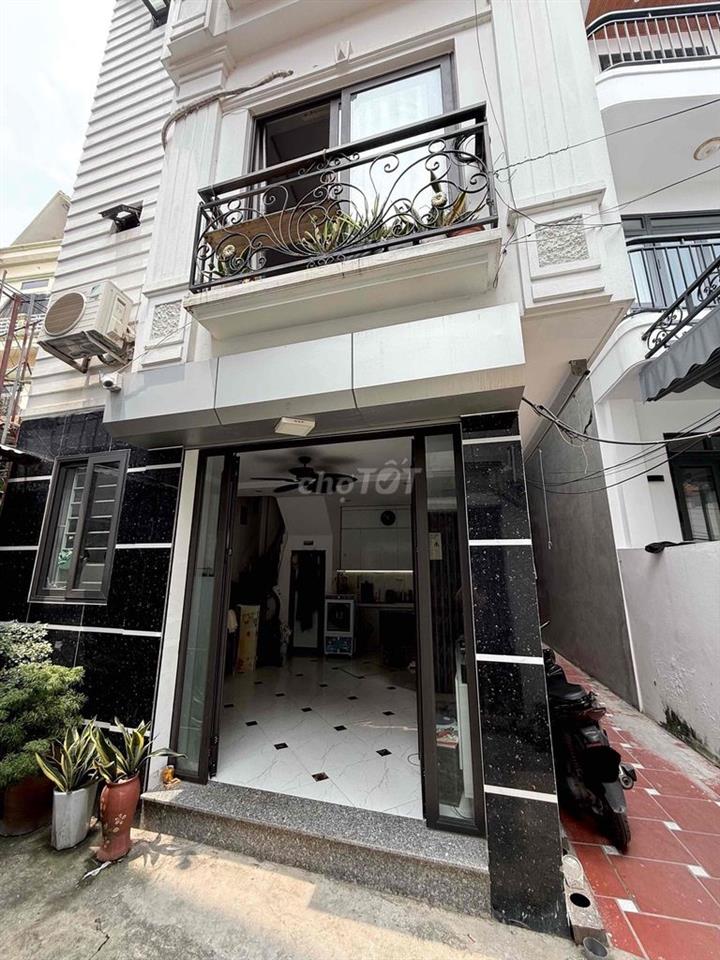 cần bán nhà