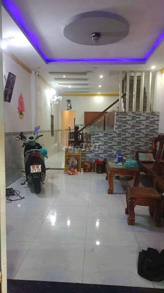 nhà 4x22 . gần ngã tư quang thắng