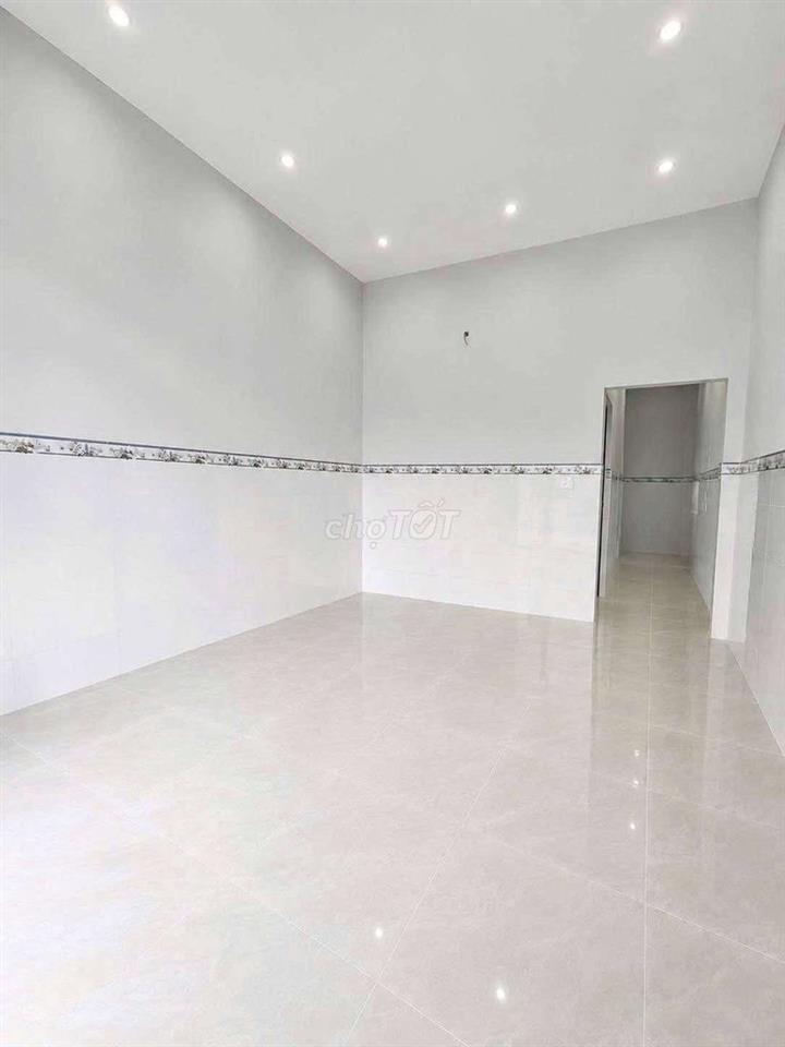 Nhà Mặt Tiền Cấp 4 Đường Phan Văn Năm