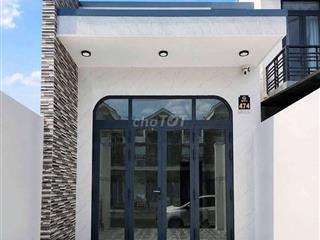 Nhà Mặt Tiền Cấp 4 Đường Phan Văn Năm