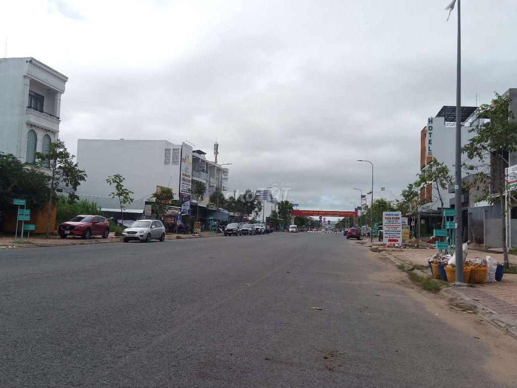 Nhà 1 trệt 2 lầu, đường Nguyễn Thị Minh Khai, P Ngã Bảy, TP Cần Thơ
