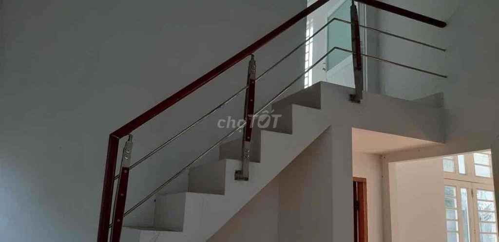 - Chủ cần bán gấp căn nhà biệt thự mini để chu cấp tiền cho con du học