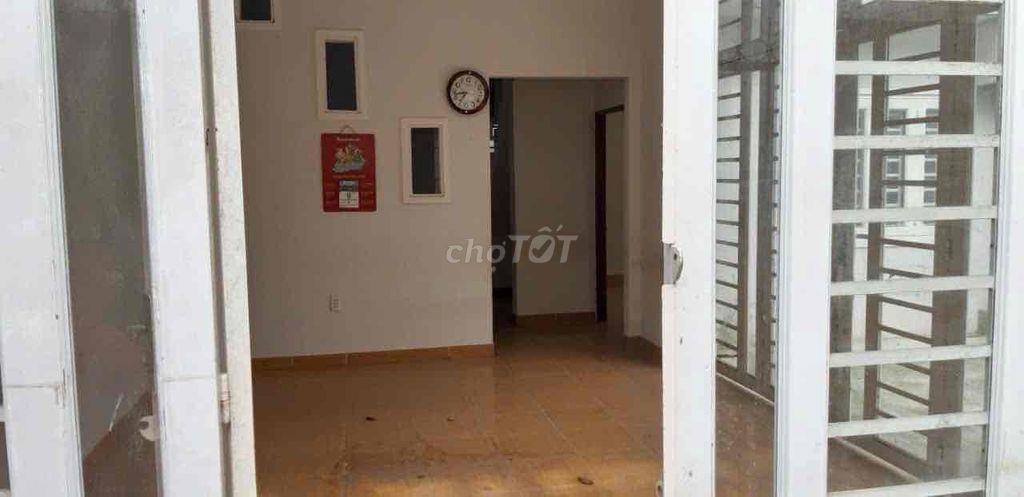- Chủ cần bán gấp căn nhà biệt thự mini để chu cấp tiền cho con du học