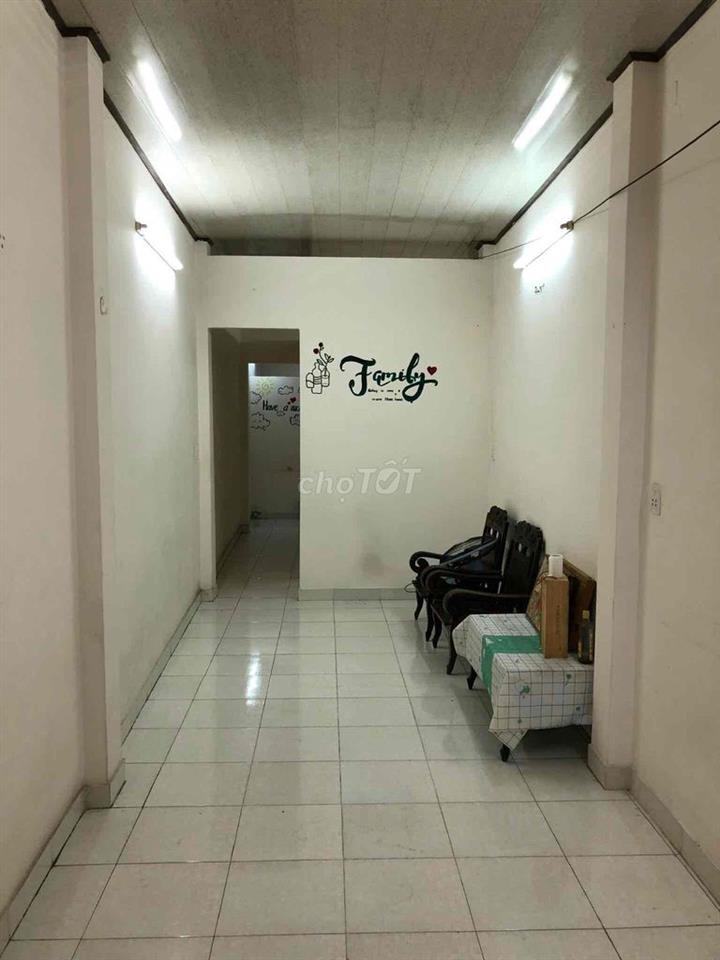 Cho thuê lầu 1 60m2 ở đường Lê Ngã quận Tân Phú