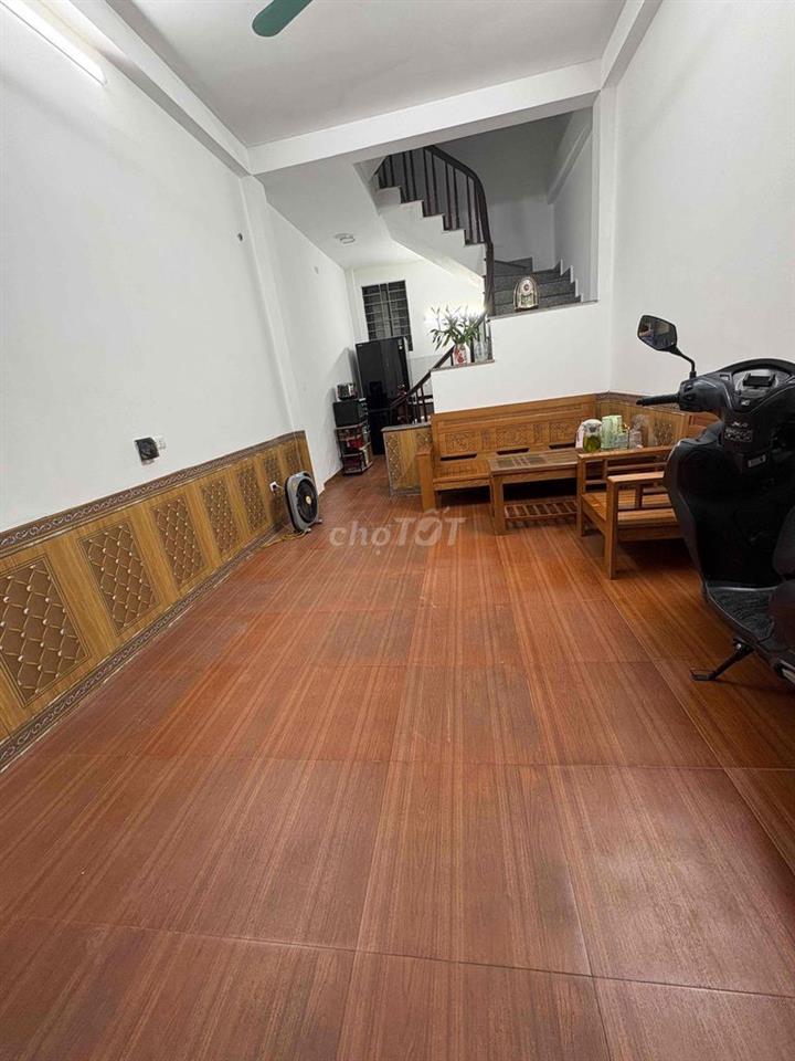 Bán nhà chuyển công tác