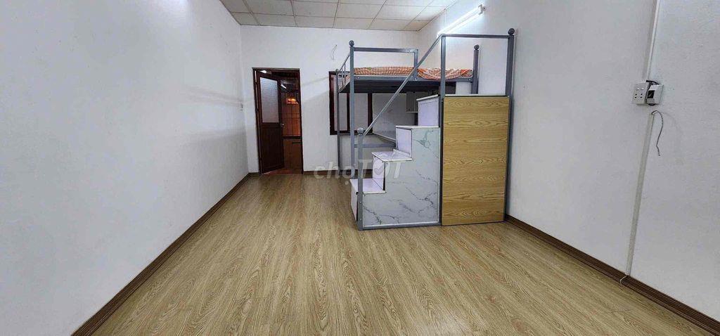 Cc Cho thuê nhà Nguyên căn 40m2x2 tầng 03 ngủ 02 vs