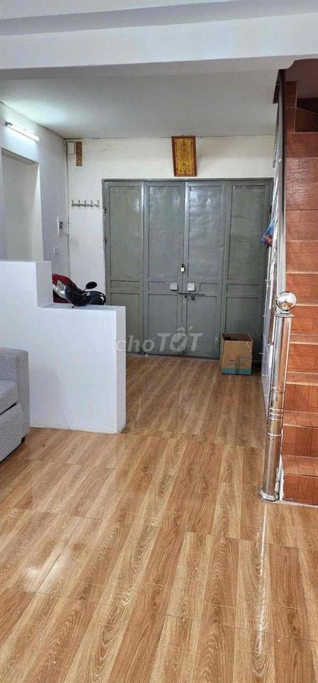 Cc Cho thuê nhà Nguyên căn 40m2x2 tầng 03 ngủ 02 vs