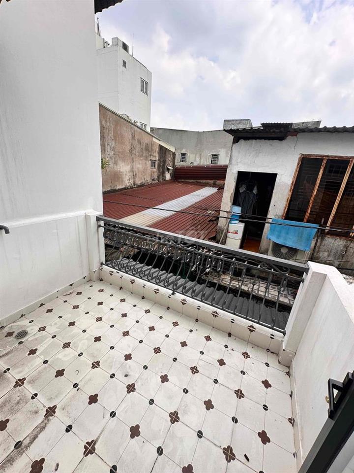 BÁN NHÀ ĐẸP Ở NGAY - KHU TÊN LỬA - 4PN - NHỈNH 4T