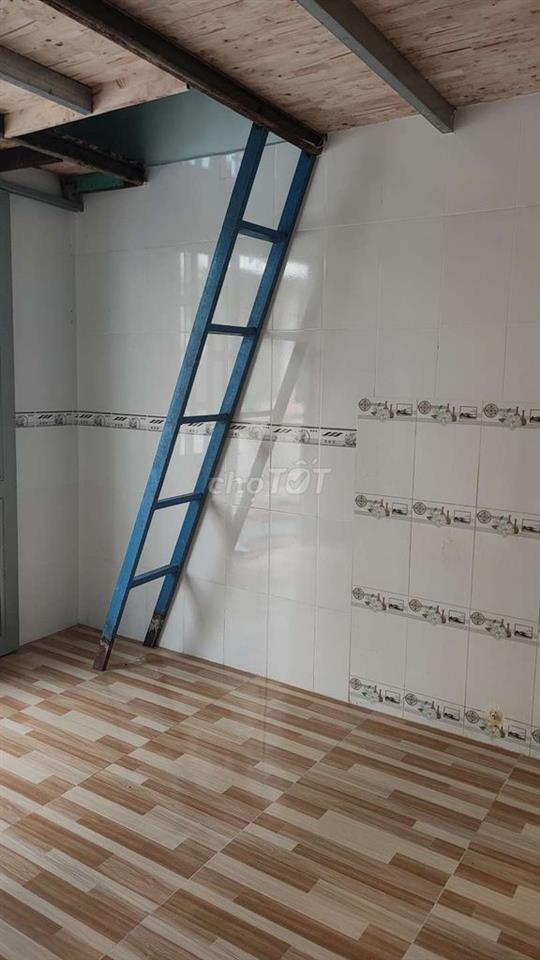 Mặt tiền hẻm 10m