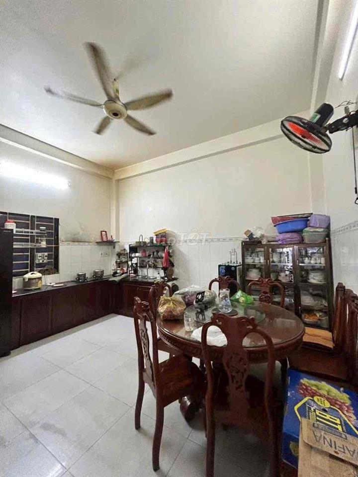 Mình chủ cần bán nhà đường Tỉnh Lộ 10 dt 75m2 giá 5.38Tỷ