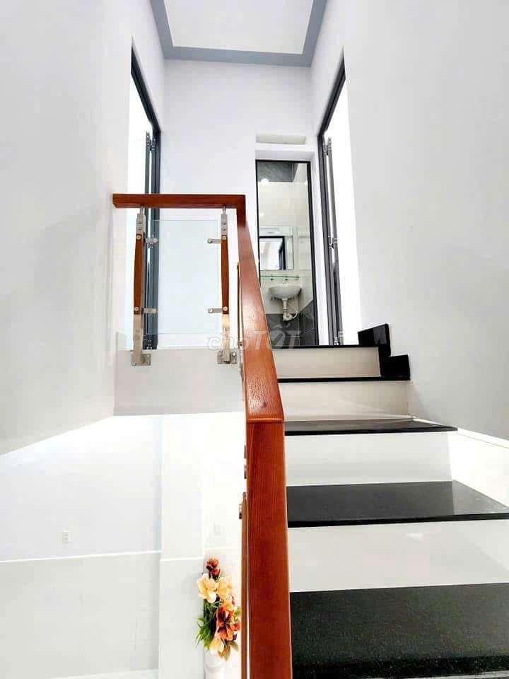 Nhà p.Bình Trị Đông cần bán