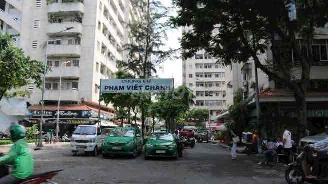 bán cc 2 phòng ngủ 2 wc 74m2 căn góc 2 ban công thoáng mát
