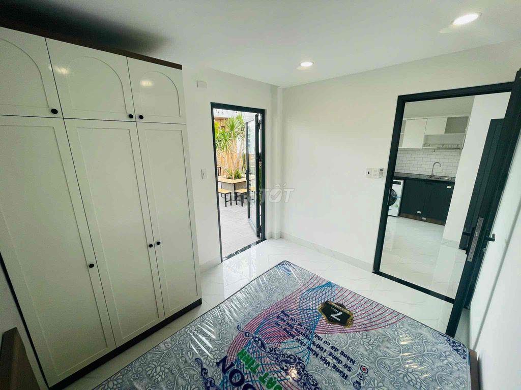CHO THUÊ CĂN HỘ 1PN 45m2 SÂN THƯỢNG LỚN GẦN CHỢ BÀ CHIỂU, BÌNH THẠNH