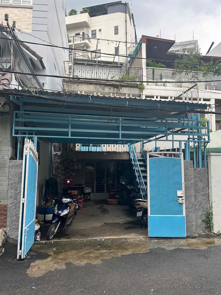 Định Cư nước ngoài cần bán gấp nhà chính chủ trung tâm Tphcm