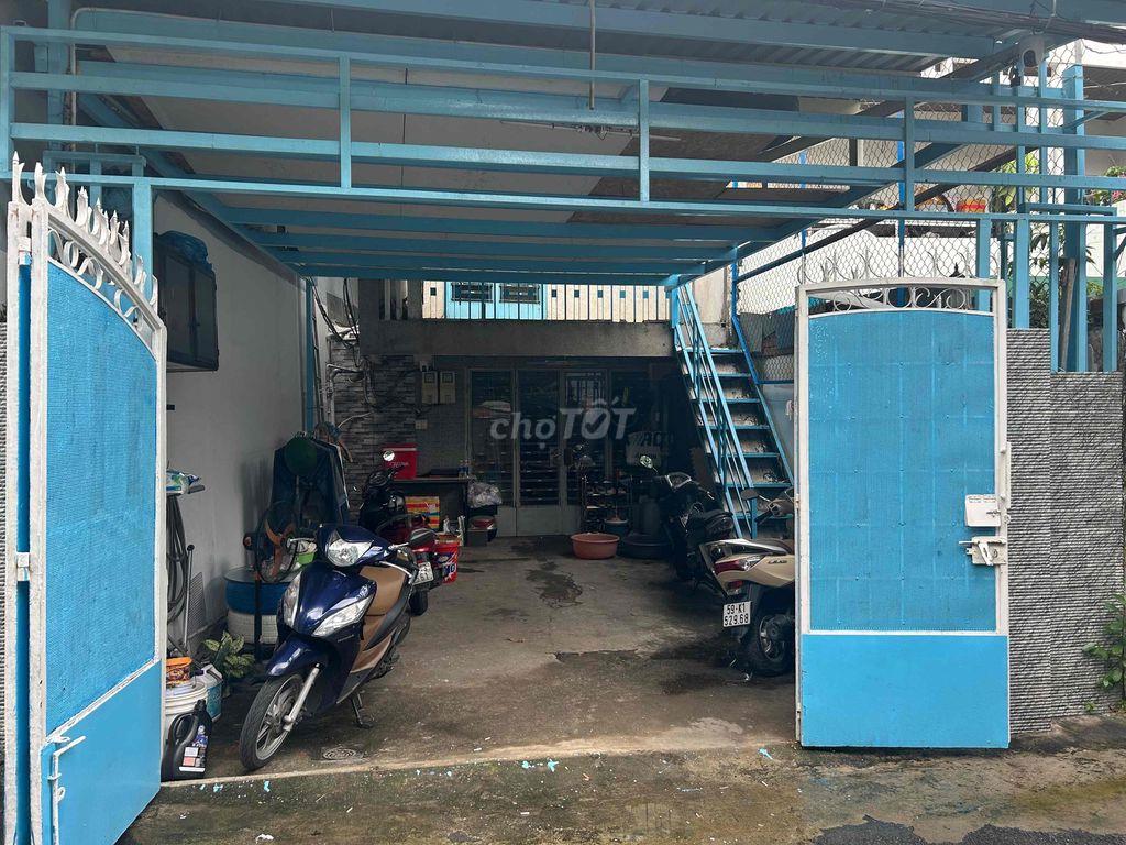 Định Cư nước ngoài cần bán gấp nhà chính chủ trung tâm Tphcm