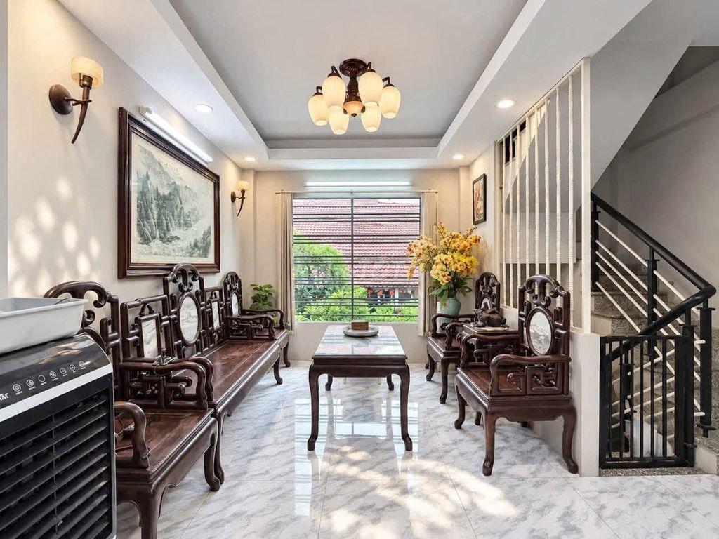 8,6 T.Ỷ -64M², NGANG 8M – HẺM XE HƠI, 4 TẦNG-DƯƠNG QUẢNG HÀM GÒ VẤP.