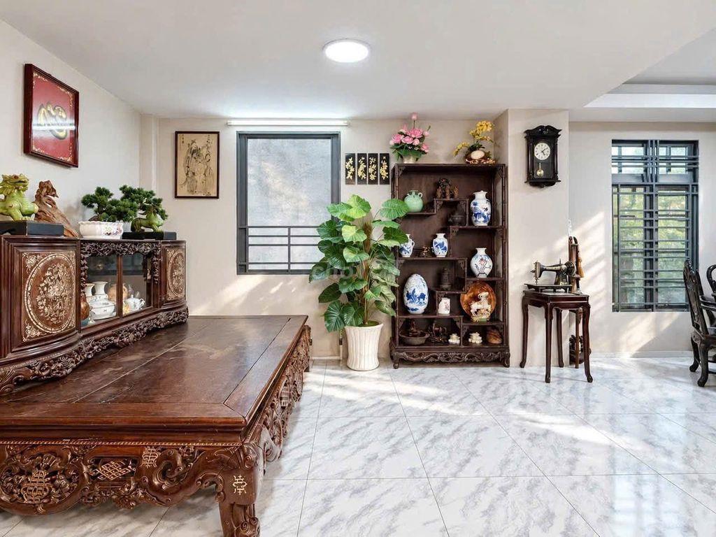 8,6 T.Ỷ -64M², NGANG 8M – HẺM XE HƠI, 4 TẦNG-DƯƠNG QUẢNG HÀM GÒ VẤP.