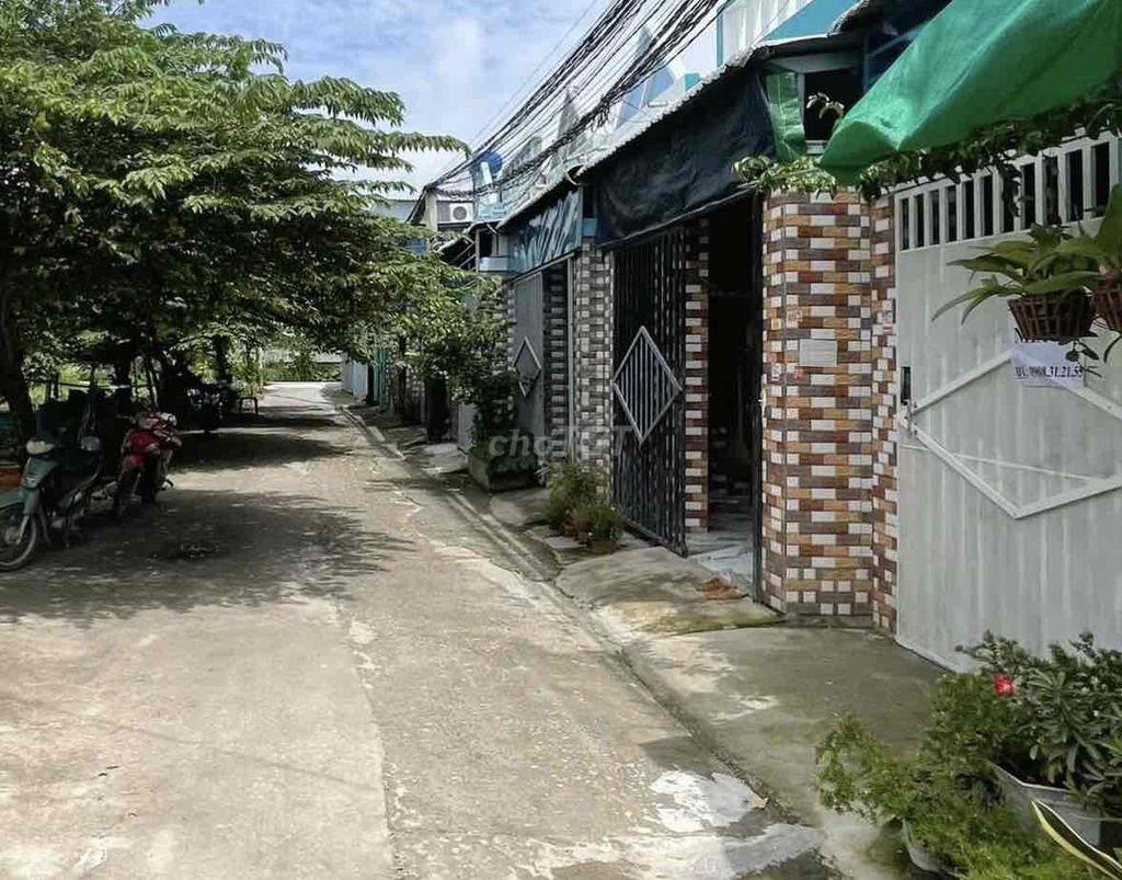 chính chủ bán nhà có sổ, nở hậu Hóc Môn 72m2 bán 510tr thương lượng
