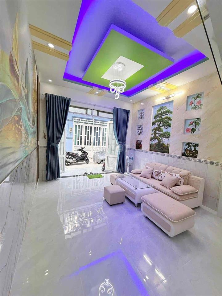 🏡🏡 Chu gởi  bán căn nhà  Ap 2 xtt củ, nay xa ba điểm mới  Trường học c