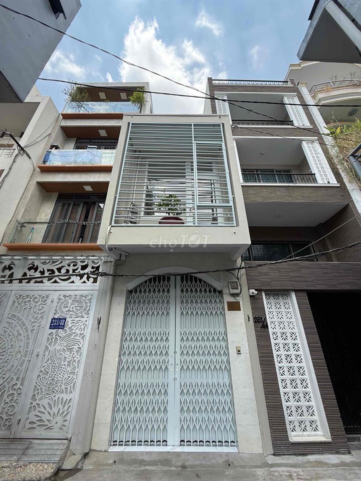 nhà bán . Hẻm xe hơi ,gần nhà thờ Ba Chuông. Chợ Trần Hữu Trang