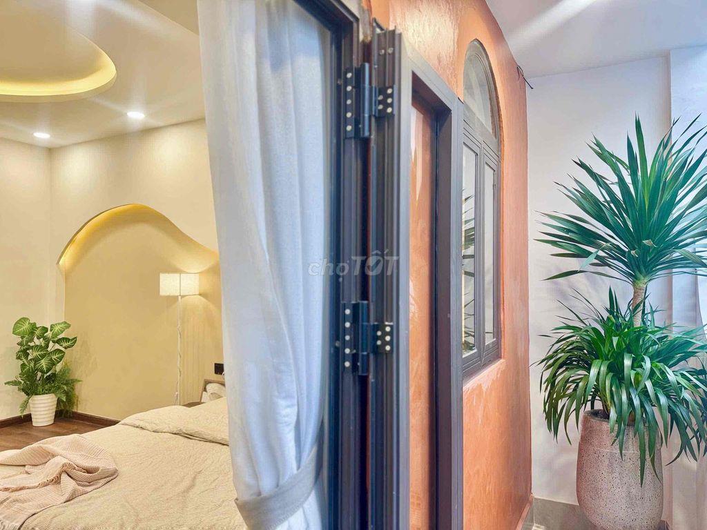Cần bán gấp nhà 2 mặt tiền hẻm, không lộ giới trung tâm quận 1