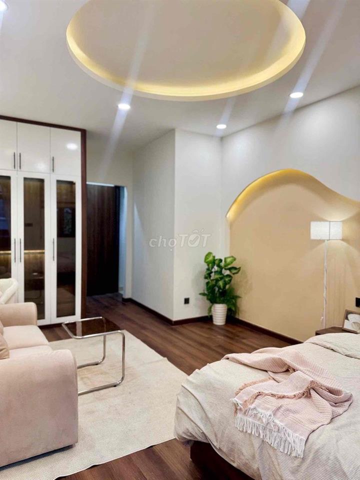 Cần bán gấp nhà 2 mặt tiền hẻm, không lộ giới trung tâm quận 1