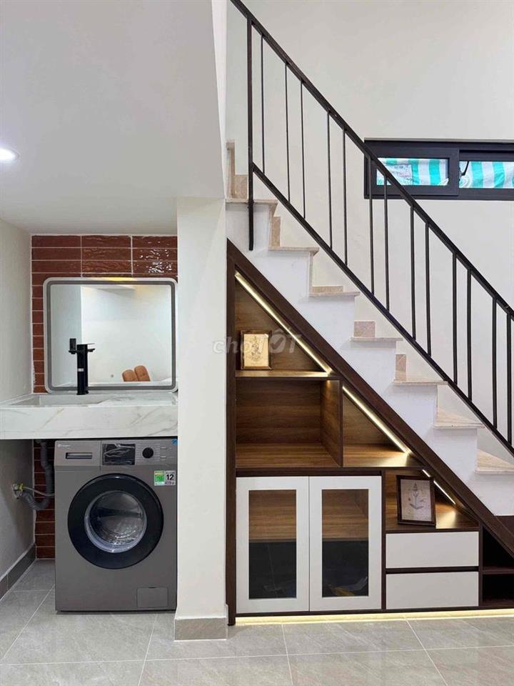 Cần bán gấp nhà 2 mặt tiền hẻm, không lộ giới trung tâm quận 1