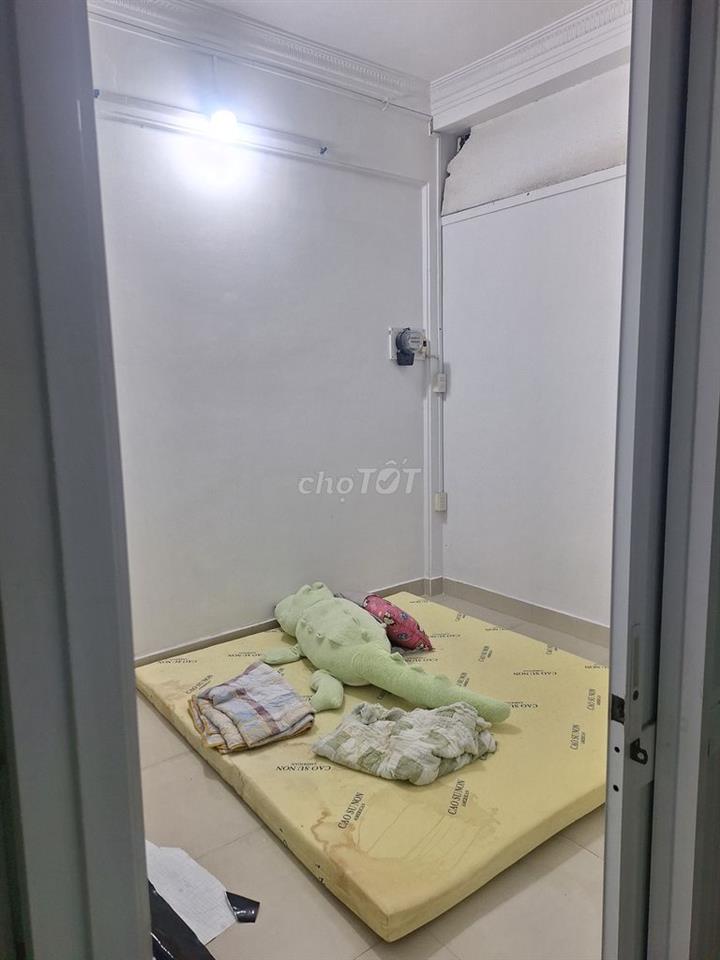 Ưu tiên cho Nữ và sinh viên Bao Điện Nước và dọn dô là anh ở liền