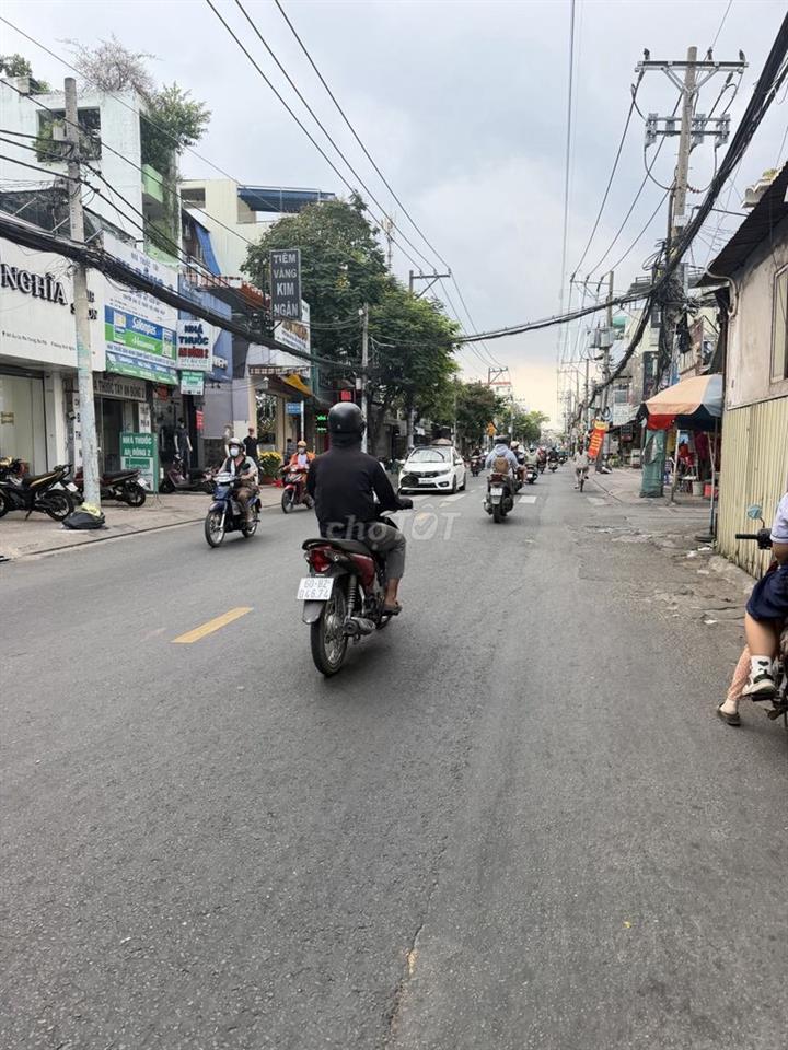 Nhà mặt tiền Đường Âu Cơ, giáp quận 11, Tp.HCM - Giá 11,5 tỷ