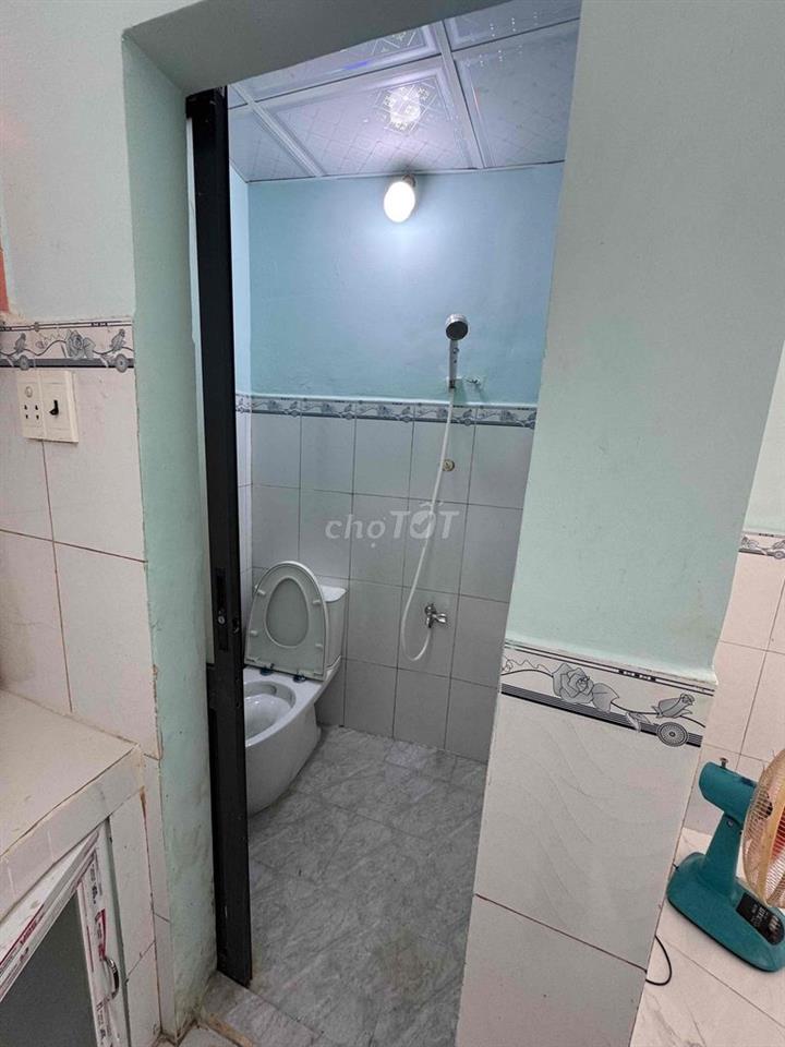 Nhà mới xây lại chính chủ có sổ hồng riêng nằm ngay trung tâm quận 6